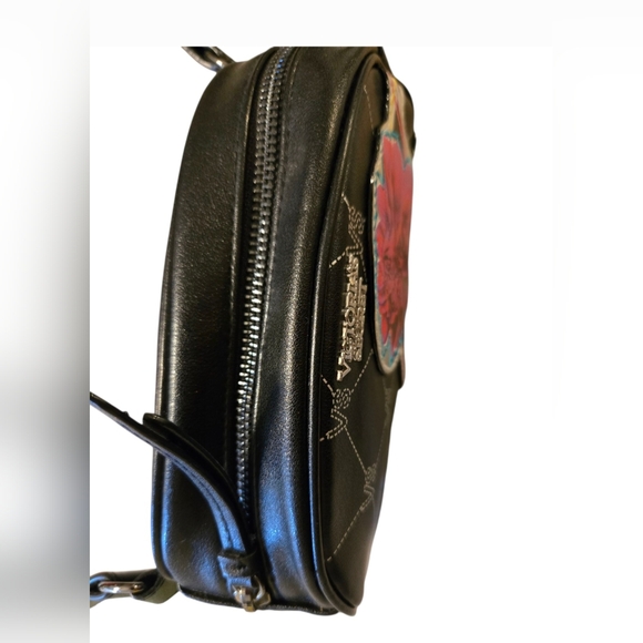 Victoria’s Secret Flower Fanny Pack Strap Belt Bag NWOT - Picture 6 of 6